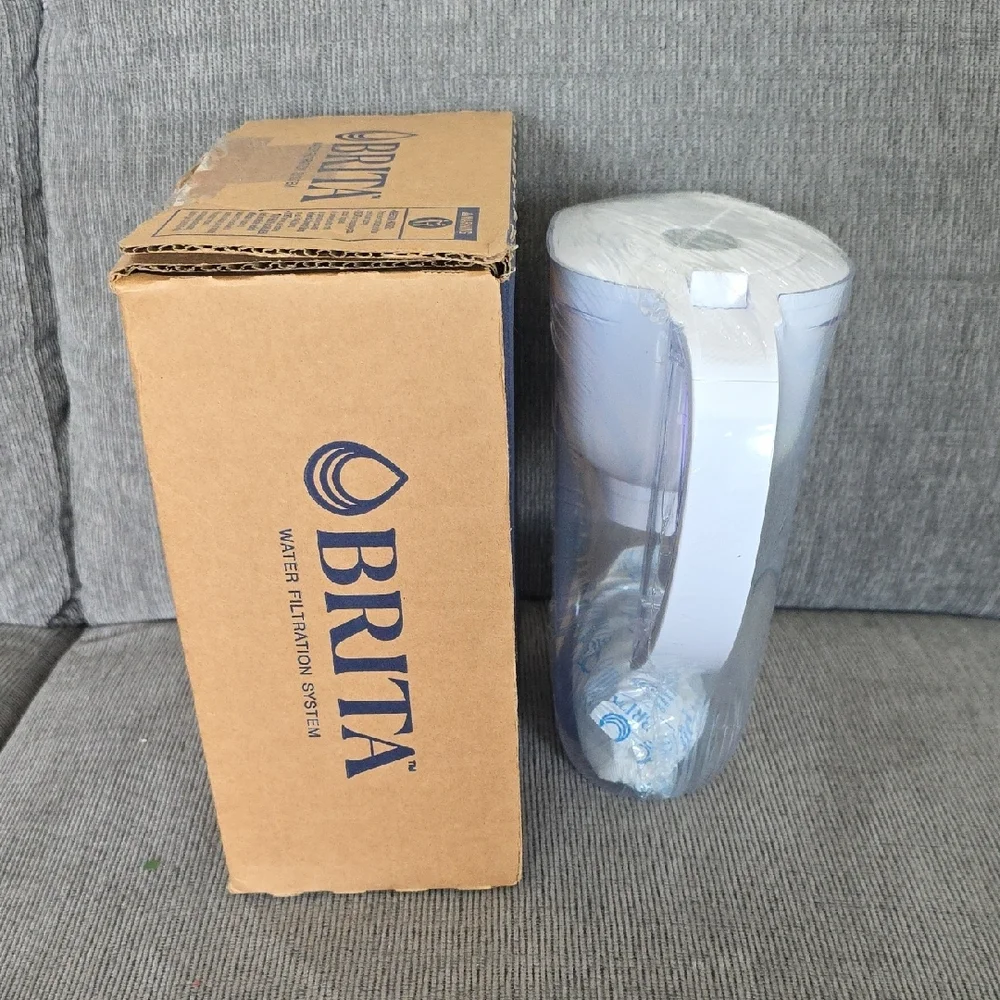 Brita Clear and‎ White Water Filter Pitcher, New In Box